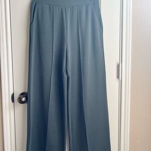 Kinesis Wide-leg Pants
